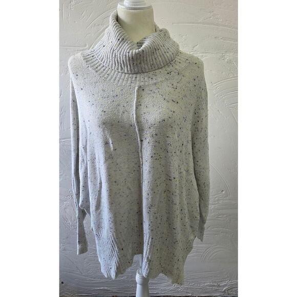 Jessica Simpson Woman's Light Grey Cowl Neck Sweater Size Large - Picture 1 of 6
